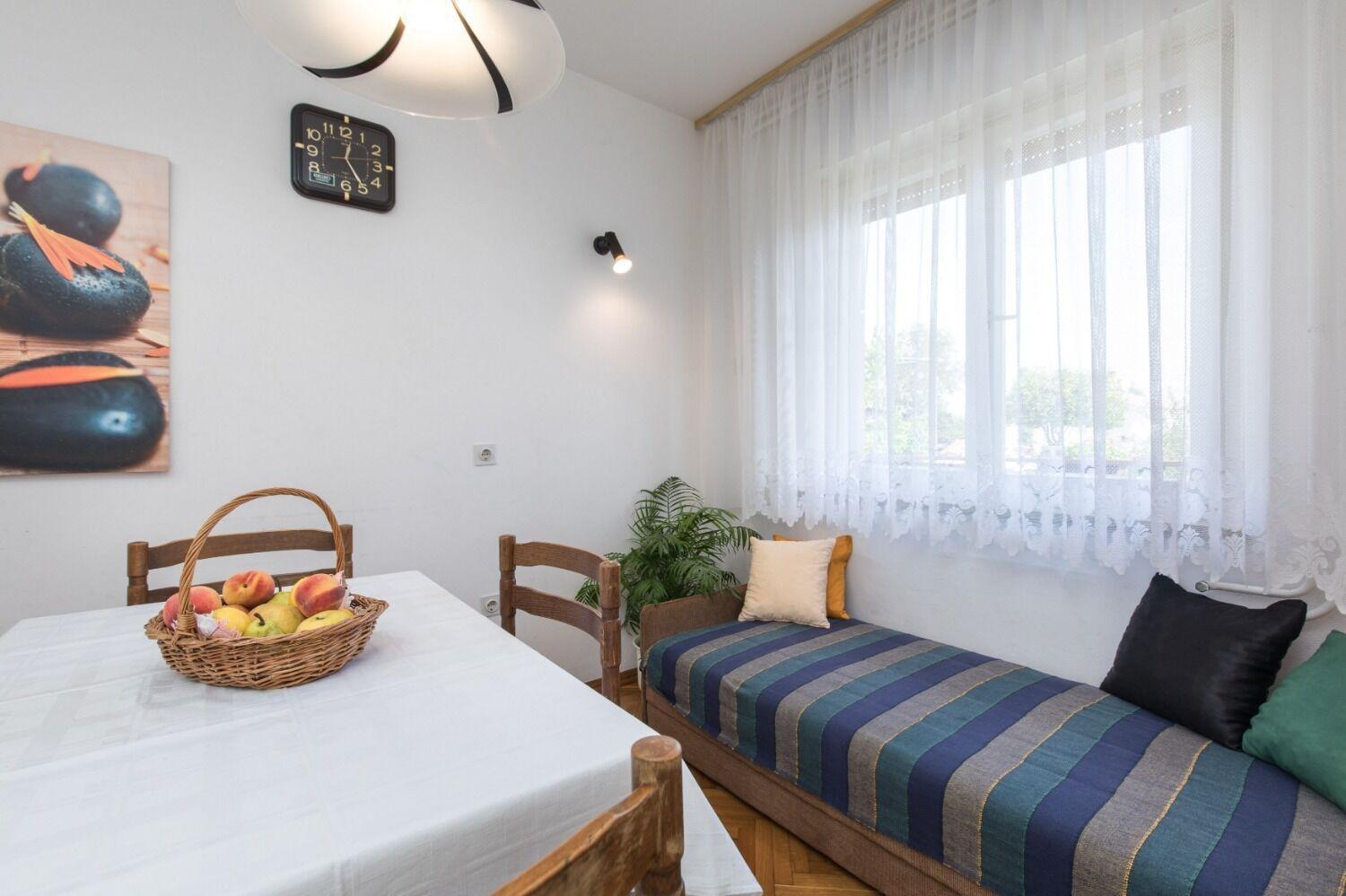 Apartments Kate - 100 M From Beach Малинска Экстерьер фото